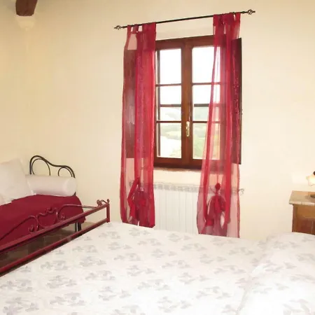 Holiday home Locazione Turistica Podere Cerretoalto - Mtl140 Montalcino